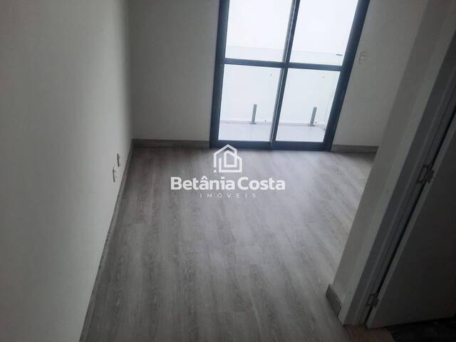 #25 - Casa para Venda em Belo Horizonte - MG - 3