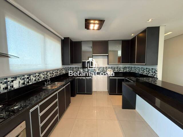 Casa para Venda em Contagem - 5