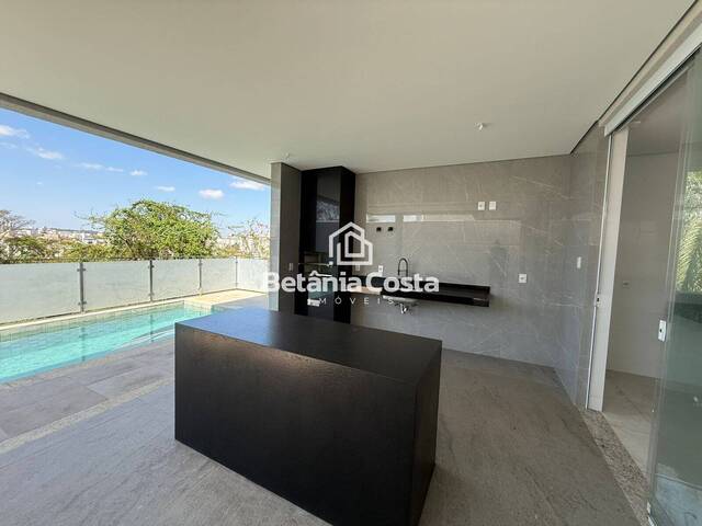 Casa para Venda em Contagem - 4